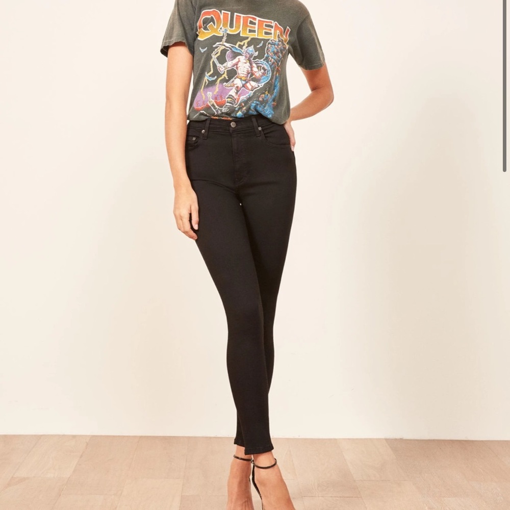 Harper High Rise Skinny Jeans